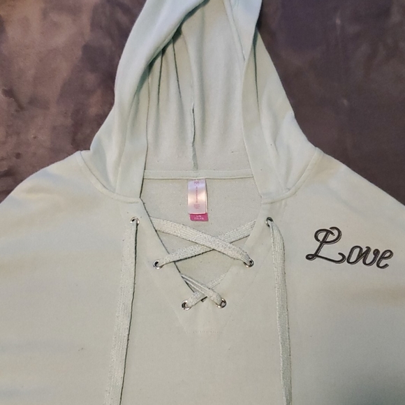 Teal Hooded Crop Top - Picture 4 of 4